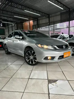HONDA CIVIC 2.0 LXR 16V FLEX 4P AUTOMÁTICO HONDA CIVIC 2.0 LXR 16V FLEX 4P AUTOMÁTICO
