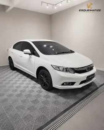 HONDA CIVIC 2.0 LXR 16V FLEX 4P AUTOMÁTICO HONDA CIVIC 2.0 LXR 16V FLEX 4P AUTOMÁTICO