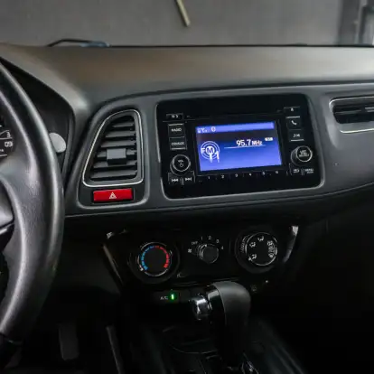 HONDA-HR-V-2015