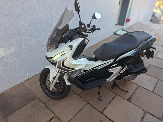 HONDA ADV 