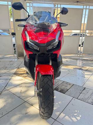HONDA ADV 