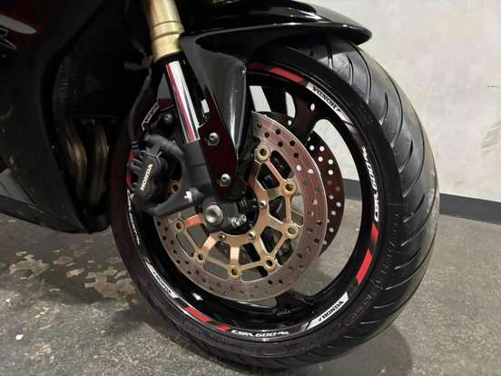 HONDA-CBR 600RR HONDA-CBR 600RR-2012