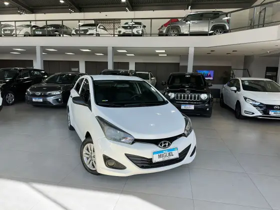 HYUNDAI HB20 1.0 COMFORT 12V FLEX 4P MANUAL HYUNDAI HB20 1.0 COMFORT 12V FLEX 4P MANUAL