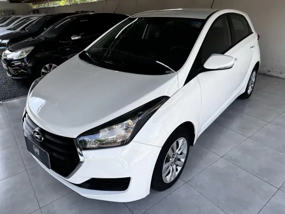 HYUNDAI HB20 1.6 COMFORT PLUS 16V FLEX 4P AUTOMÁTICO HYUNDAI HB20 1.6 COMFORT PLUS 16V FLEX 4P AUTOMÁTICO
