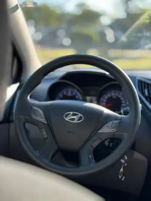 HYUNDAI-HB20S-2016