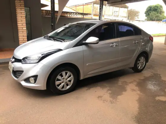 HYUNDAI HB20S 1.6 COMFORT STYLE 16V FLEX 4P AUTOMÁTICO