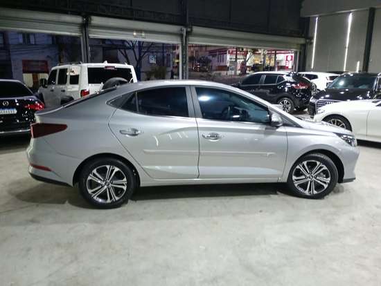 HYUNDAI-HB20S-2024