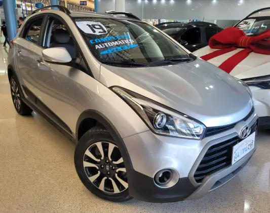 HYUNDAI HB20X 1.6 16V PREMIUM FLEX 4P AUTOMÁTICO HYUNDAI HB20X 1.6 16V PREMIUM FLEX 4P AUTOMÁTICO