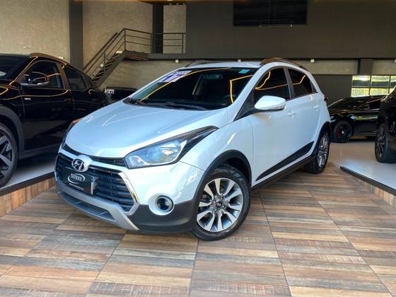 HYUNDAI HB20X 1.6 16V STYLE FLEX 4P AUTOMÁTICO