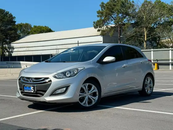 HYUNDAI I30 1.8 MPI 16V GASOLINA 4P AUTOMATICO HYUNDAI I30 1.8 MPI 16V GASOLINA 4P AUTOMATICO