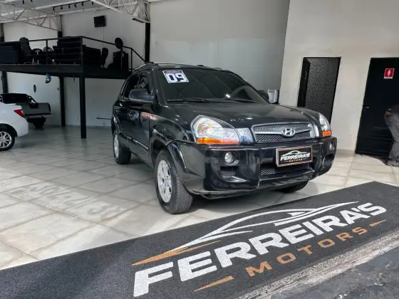 HYUNDAI TUCSON 2.0 MPFI GL 16V 142CV 2WD GASOLINA 4P AUTOMÁTICO HYUNDAI TUCSON 2.0 MPFI GL 16V 142CV 2WD GASOLINA 4P AUTOMÁTICO
