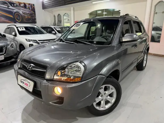 HYUNDAI TUCSON 2.0 MPFI GLS BASE 16V 143CV 2WD FLEX 4P AUTOMÁTICO HYUNDAI TUCSON 2.0 MPFI GLS BASE 16V 143CV 2WD FLEX 4P AUTOMÁTICO