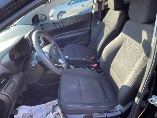 HYUNDAI-HB20-2023