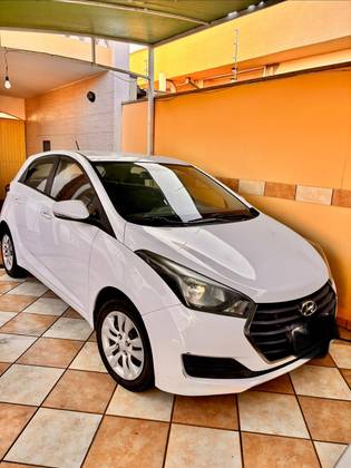 HYUNDAI HB20 1.0 COMFORT PLUS 12V FLEX 4P MANUAL