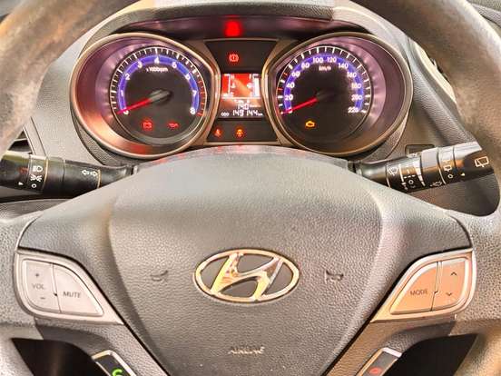 HYUNDAI-HB20-1.0 COMFORT PLUS 12V FLEX 4P MANUAL HYUNDAI-HB20-2017