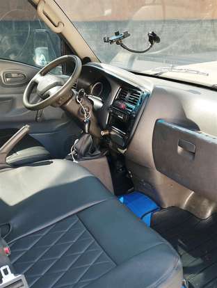 HYUNDAI-HR-2011