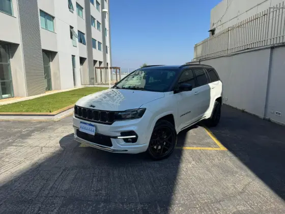 JEEP COMMANDER 2.0 HURRICANE 4 TURBO GASOLINA BLACKHAWK AT9