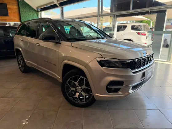 JEEP COMMANDER 2.0 TD380 TURBO DIESEL OVERLAND AT9 JEEP COMMANDER 2.0 TD380 TURBO DIESEL OVERLAND AT9