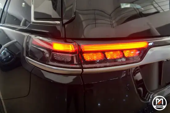 JEEP-COMMANDER-2021
