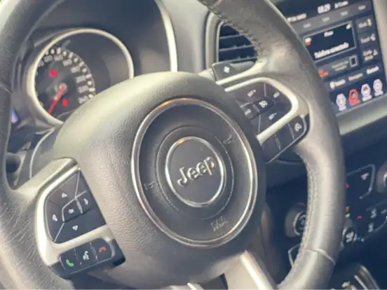 JEEP-COMPASS-2.0 16V DIESEL LONGITUDE 4X4 AUTOMÁTICO JEEP-COMPASS-2019