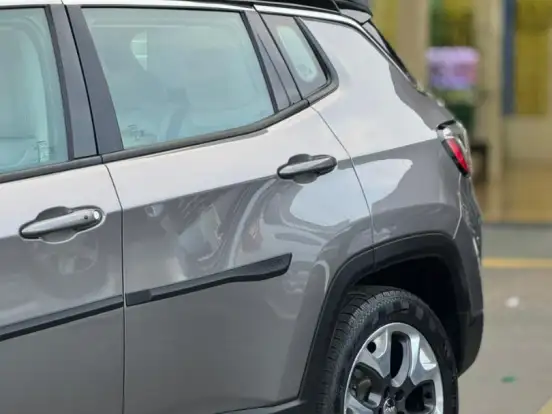 JEEP-COMPASS-2.0 16V FLEX LIMITED AUTOMÁTICO JEEP-COMPASS-2018