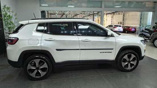 JEEP-COMPASS-2.0 16V DIESEL LONGITUDE 4X4 AUTOMÁTICO JEEP-COMPASS-2017