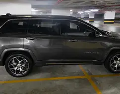 JEEP COMMANDER 2.0 TD380 TURBO DIESEL OVERLAND AT9 JEEP COMMANDER 2.0 TD380 TURBO DIESEL OVERLAND AT9