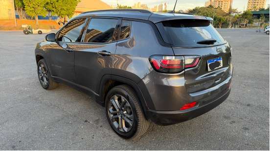 JEEP-COMPASS-2021