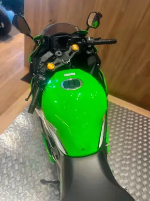 KAWASAKI-NINJA ZX-4RR KAWASAKI-NINJA ZX-4RR-2025