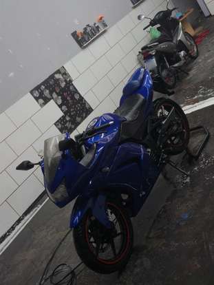 KAWASAKI-NINJA 250R-2010