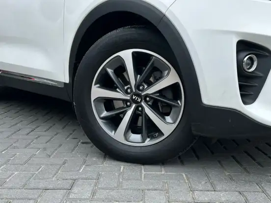 KIA-SORENTO-2018