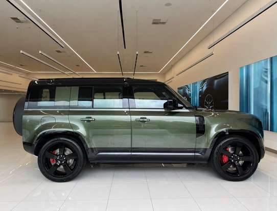 LAND ROVER-DEFENDER-2026