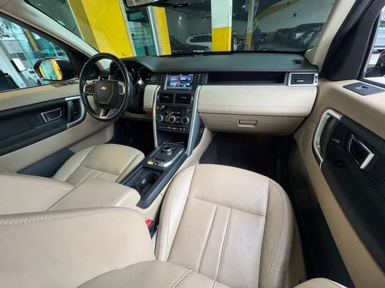 LAND ROVER-DISCOVERY SPORT-2017