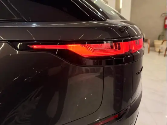 LAND ROVER-RANGE ROVER VELAR-2.0 P300 GASOLINA R-DYNAMIC SE AUTOMÁTICO LAND ROVER-RANGE ROVER VELAR-2020