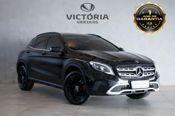 MERCEDES-BENZ GLA 200 1.6 CGI FLEX STYLE 7G-DCT MERCEDES-BENZ GLA 200 1.6 CGI FLEX STYLE 7G-DCT