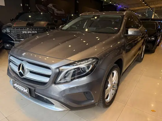 MERCEDES-BENZ GLA 200 1.6 CGI STYLE 16V TURBO FLEX 4P AUTOMÁTICO MERCEDES-BENZ GLA 200 1.6 CGI STYLE 16V TURBO FLEX 4P AUTOMÁTICO