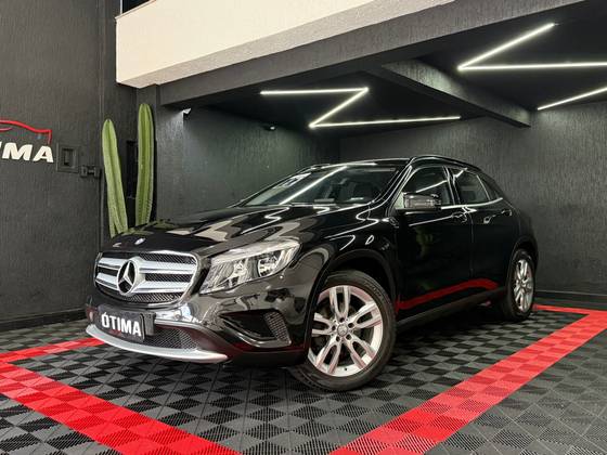 MERCEDES-BENZ GLA 200 1.6 CGI STYLE 16V TURBO FLEX 4P AUTOMÁTICO