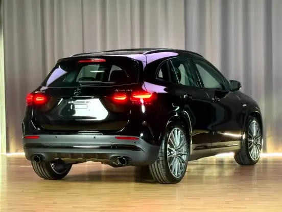 MERCEDES-BENZ-GLA 35 AMG-2.0 MHEV 4MATIC SPEEDSHIFT MERCEDES-BENZ-GLA 35 AMG-2025