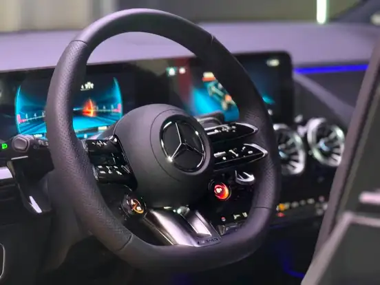 MERCEDES-BENZ-GLA 35 AMG-2.0 MHEV 4MATIC SPEEDSHIFT MERCEDES-BENZ-GLA 35 AMG-2025