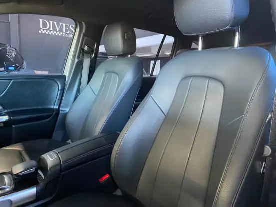 MERCEDES-BENZ-GLB 200-2021