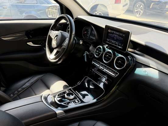 MERCEDES-BENZ-GLC 250-2016