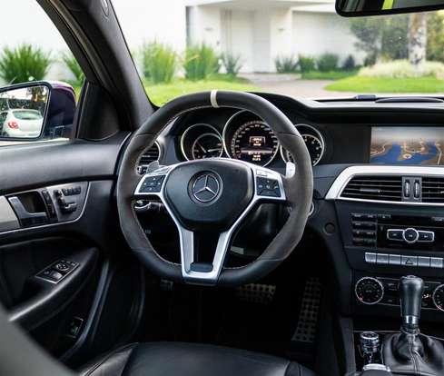 MERCEDES-BENZ-C 63 AMG-2013