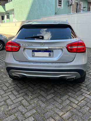 MERCEDES-BENZ-GLA 200-2016