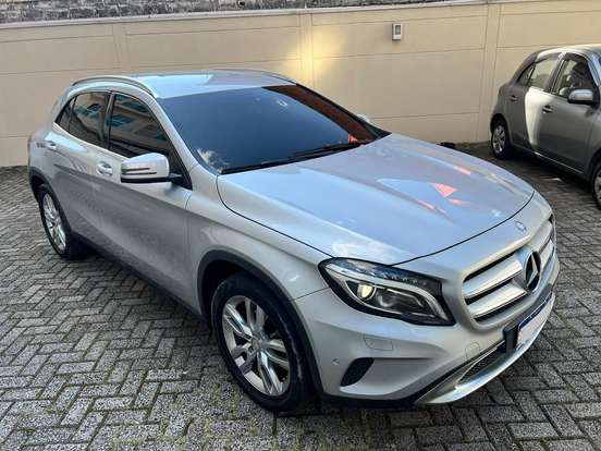 MERCEDES-BENZ-GLA 200-1.6 CGI ADVANCE 16V TURBO FLEX 4P AUTOMÁTICO MERCEDES-BENZ-GLA 200-2016
