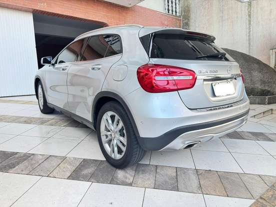 MERCEDES-BENZ-GLA 200-2014