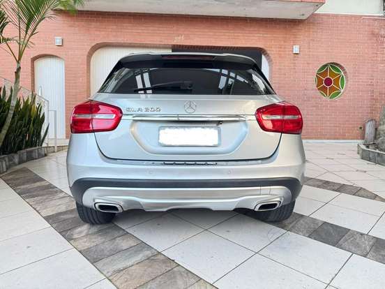 MERCEDES-BENZ-GLA 200-1.6 CGI ADVANCE 16V TURBO GASOLINA 4P AUTOMÁTICO MERCEDES-BENZ-GLA 200-2014