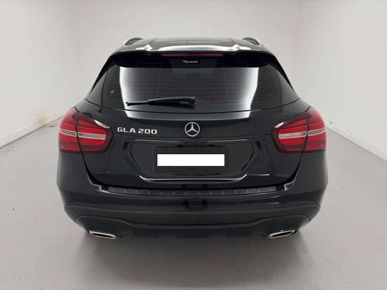 MERCEDES-BENZ-GLA 200-2018