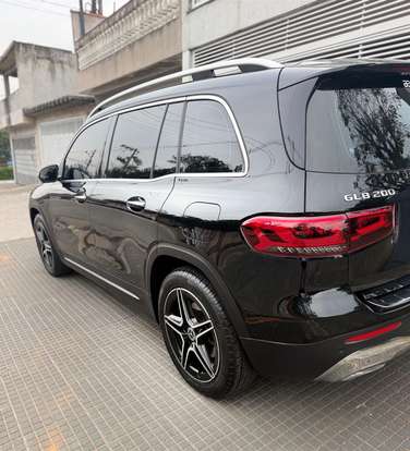 MERCEDES-BENZ-GLB 200-2021