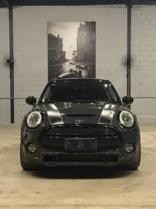 MINI COOPER 2.0 JOHN COOPER WORKS 16V TURBO GASOLINA 2P AUTOMATICO MINI COOPER 2.0 JOHN COOPER WORKS 16V TURBO GASOLINA 2P AUTOMATICO