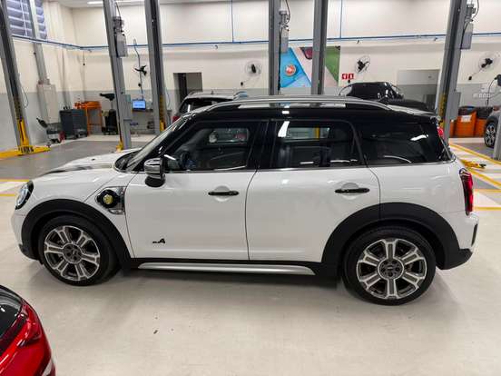 MINI-COUNTRYMAN-2023